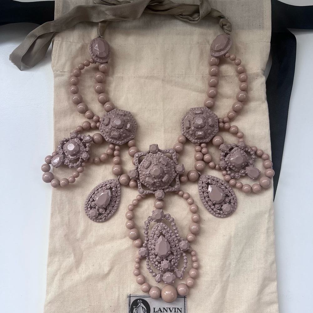 Lanvin Designer Runway RTW Spring 2009 Muted Nude Pink Festoon Necklace. RARE!
